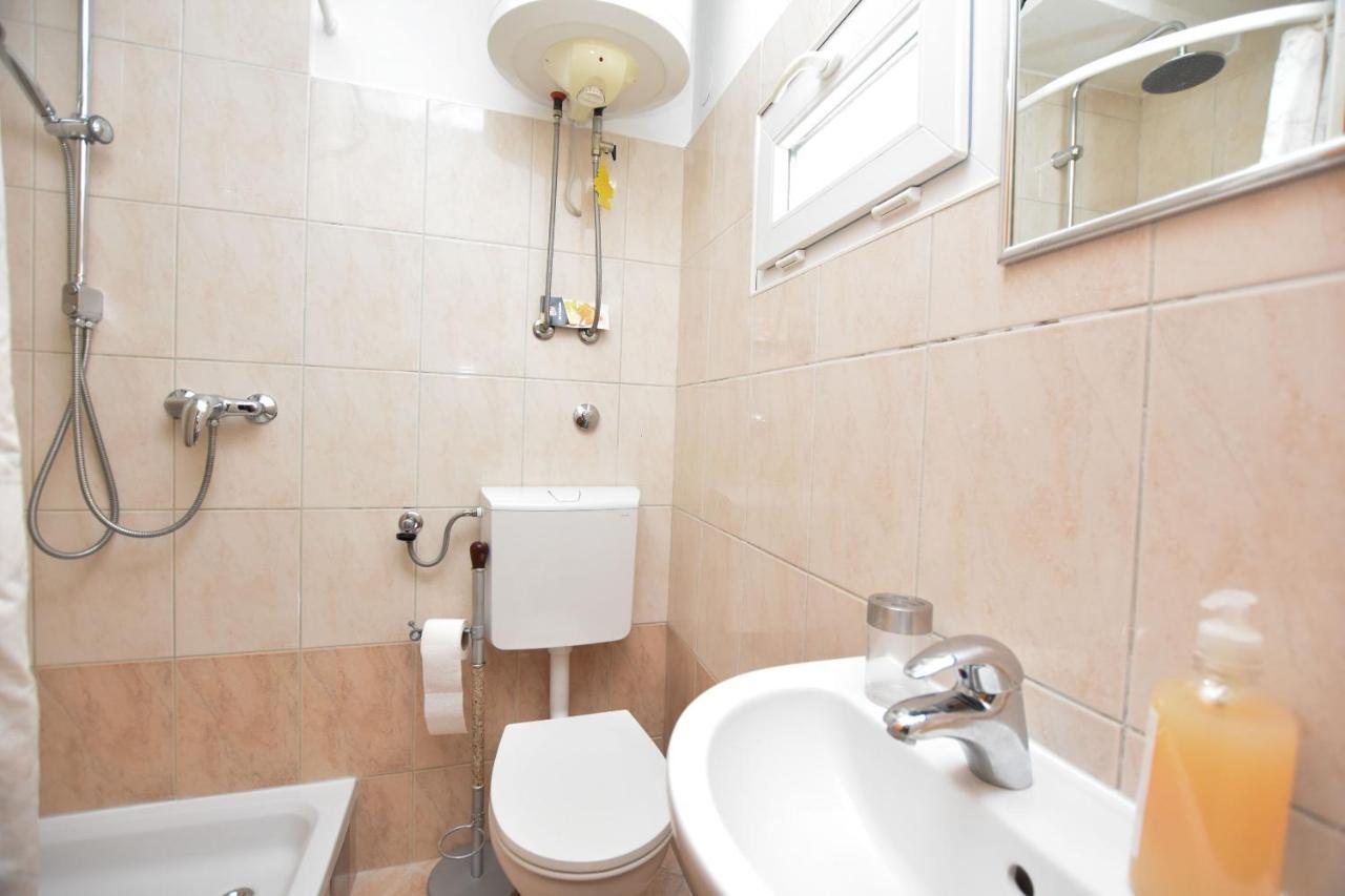 Apartment Miledina Primosten Exterior photo